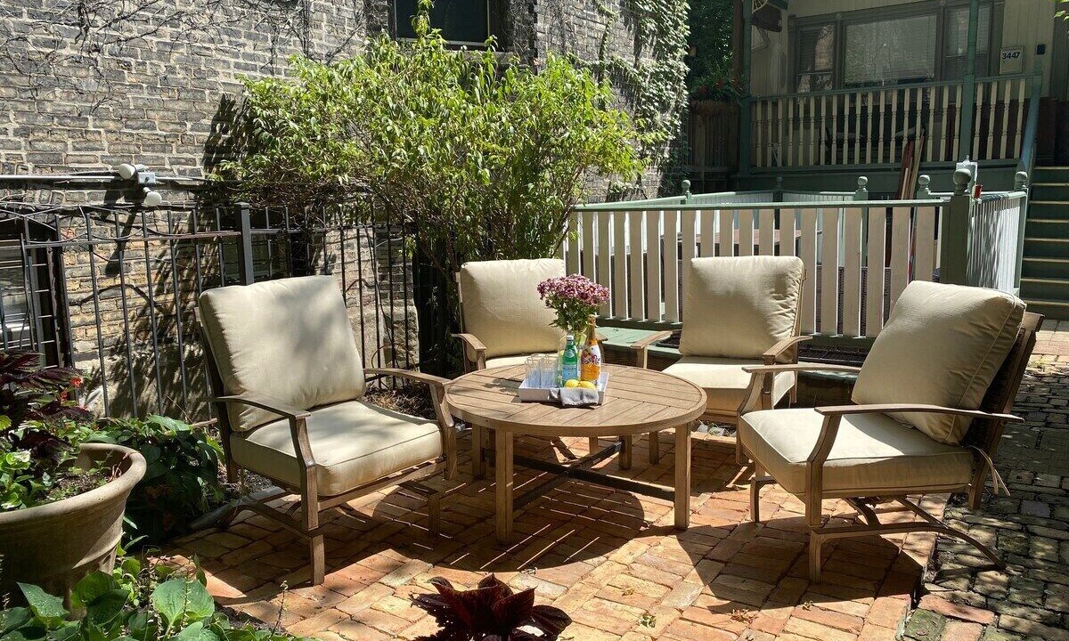Photo of Outdoor in Boystown
