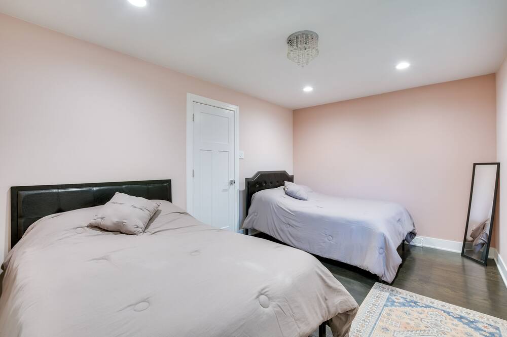 Photo of Bedroom in Norwood Park East