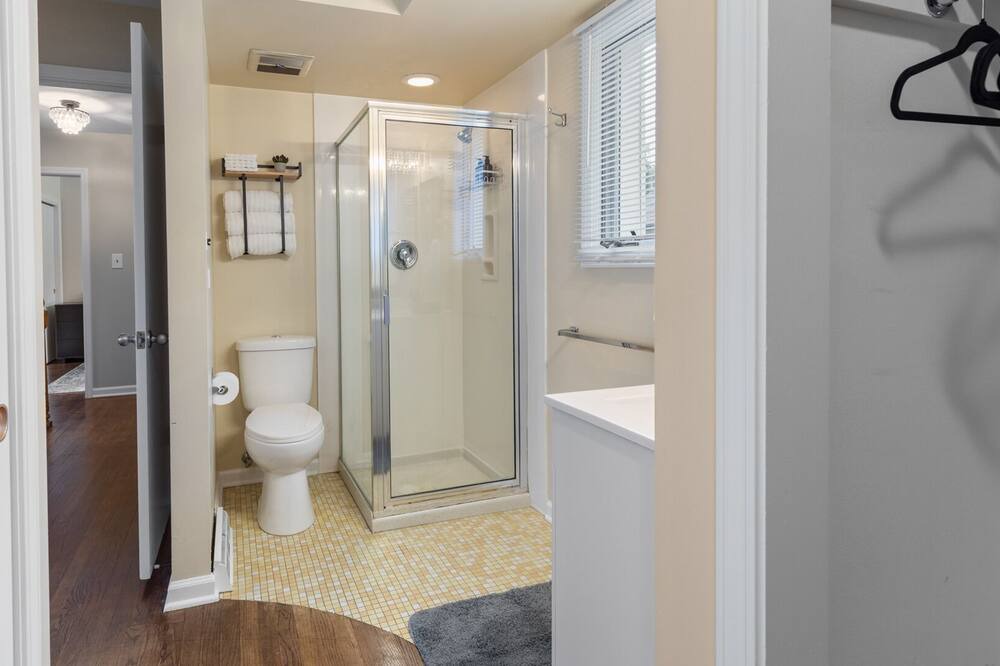 Photo of Bathroom in Lake Forest
