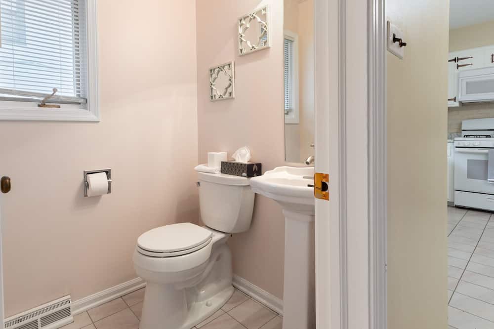 Photo of Bathroom in Lake Forest