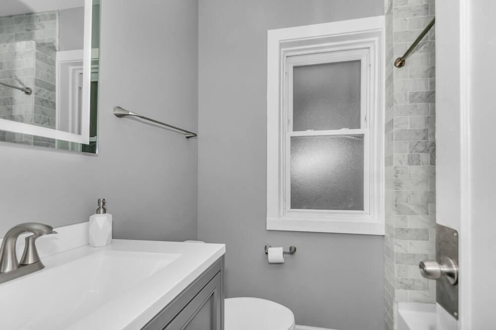 Photo of Bathroom in West Ridge