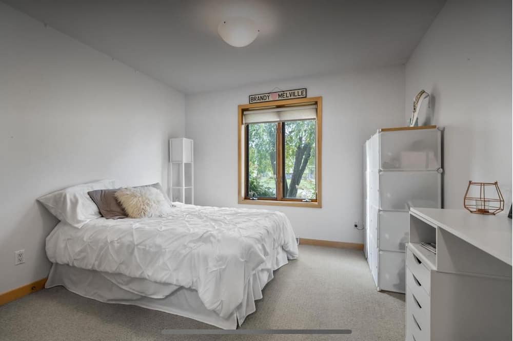 Photo of Bedroom in Buffalo Grove