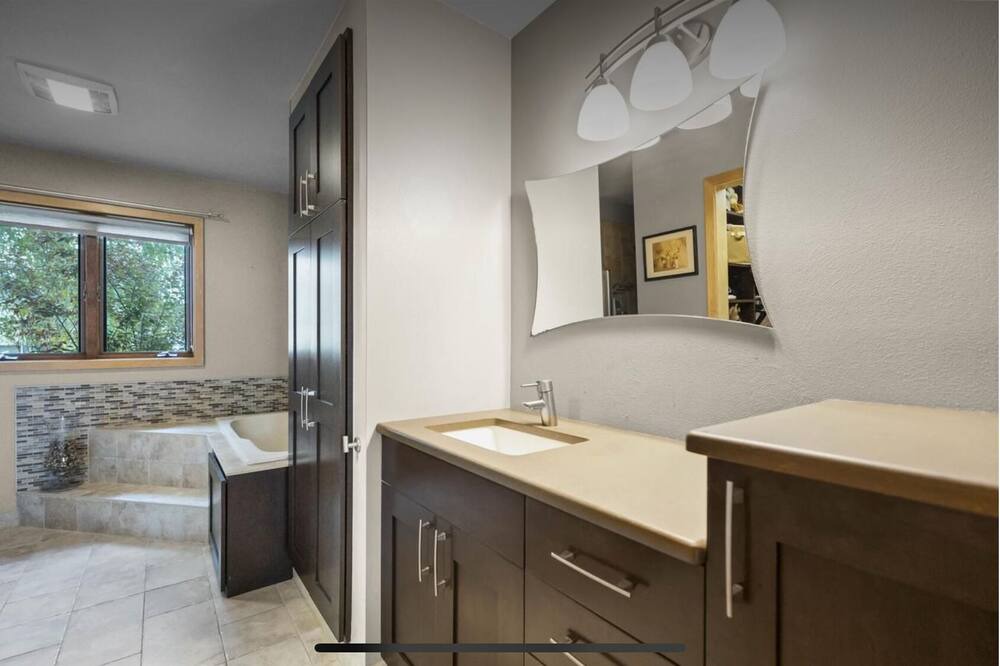 Photo of Bathroom in Buffalo Grove
