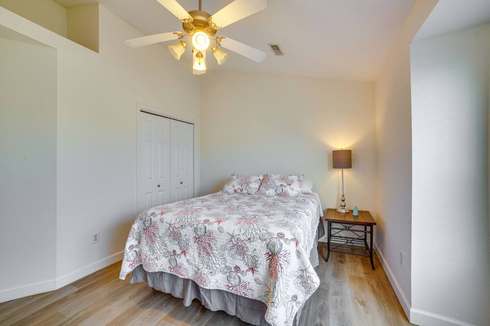 Photo of Bedroom in Champaign