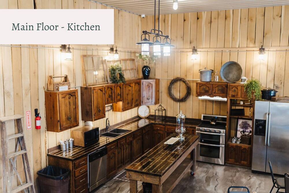 Photo of Kitchen in Dundas