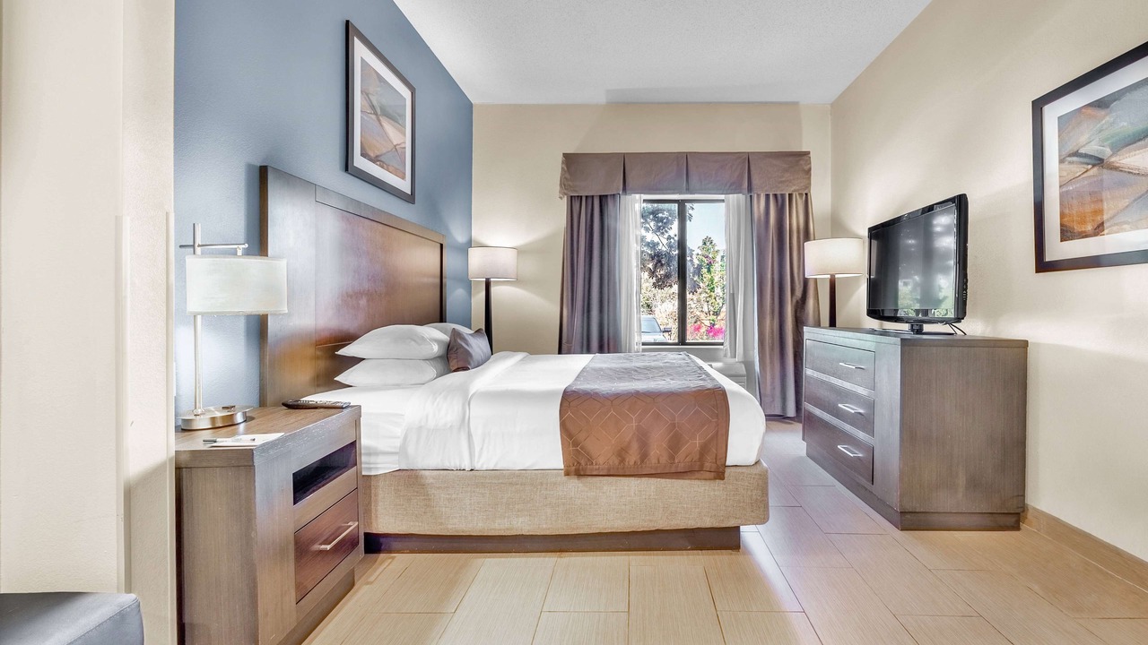 Photo of Bedroom in Schaumburg