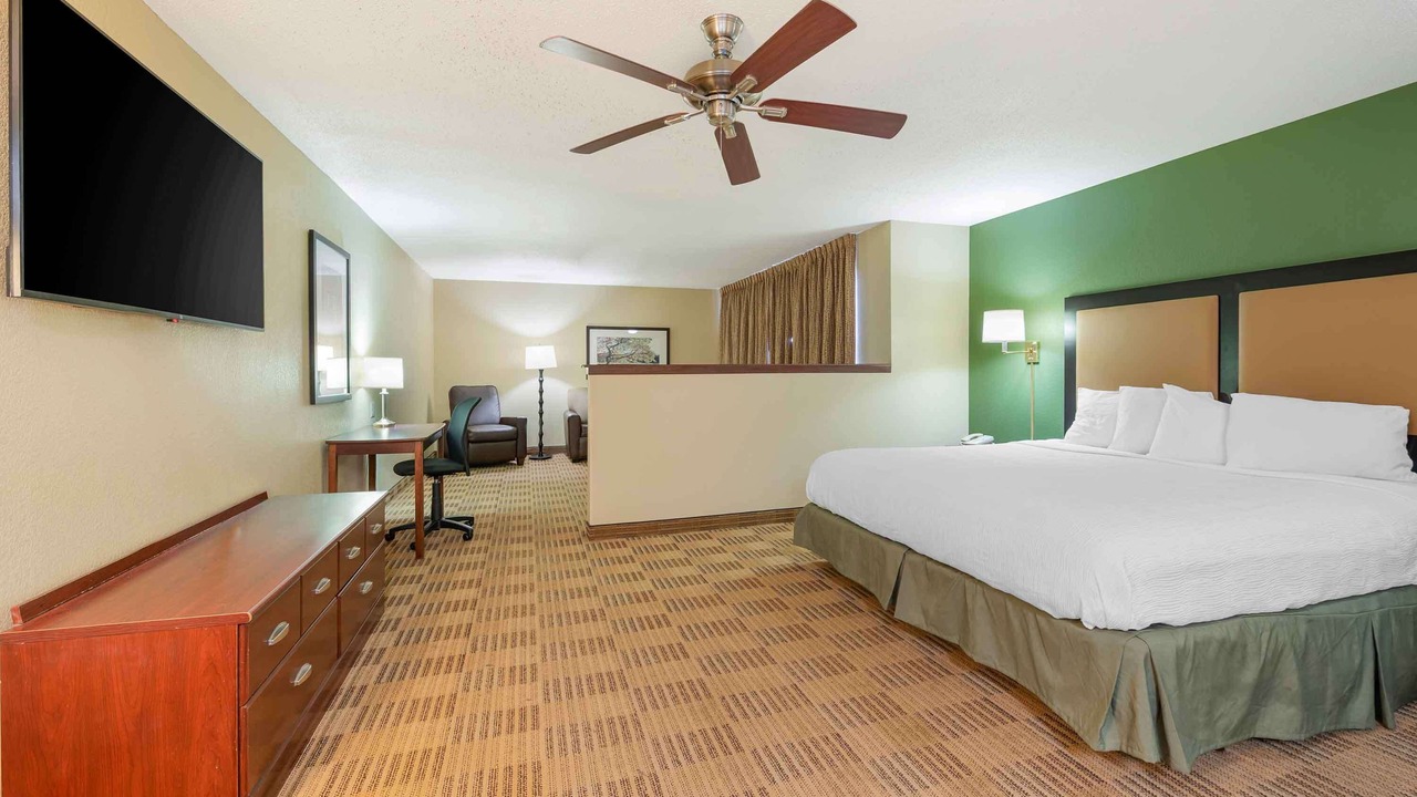Photo of Bedroom in Schaumburg