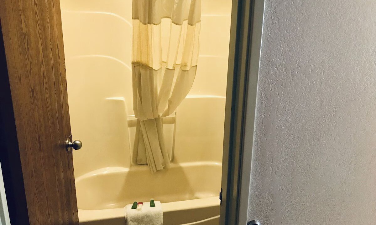 Photo of Bathroom in Calumet Park