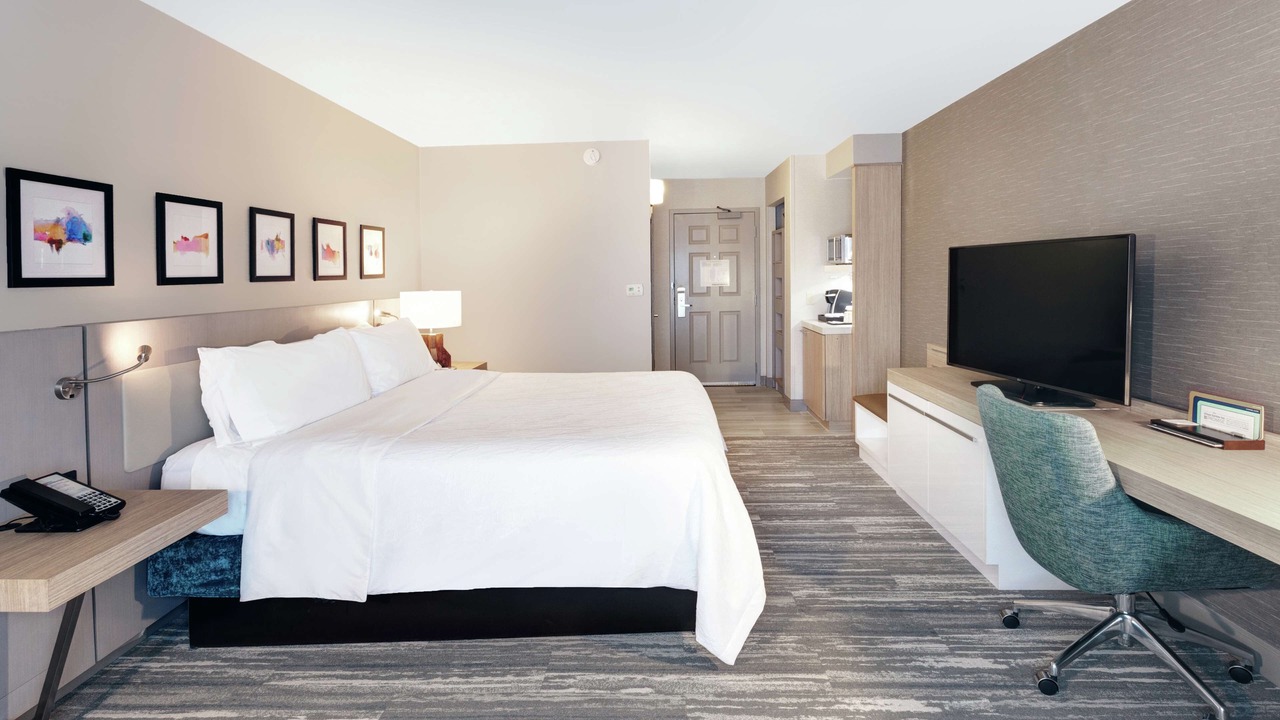 Photo of Bedroom in Evanston