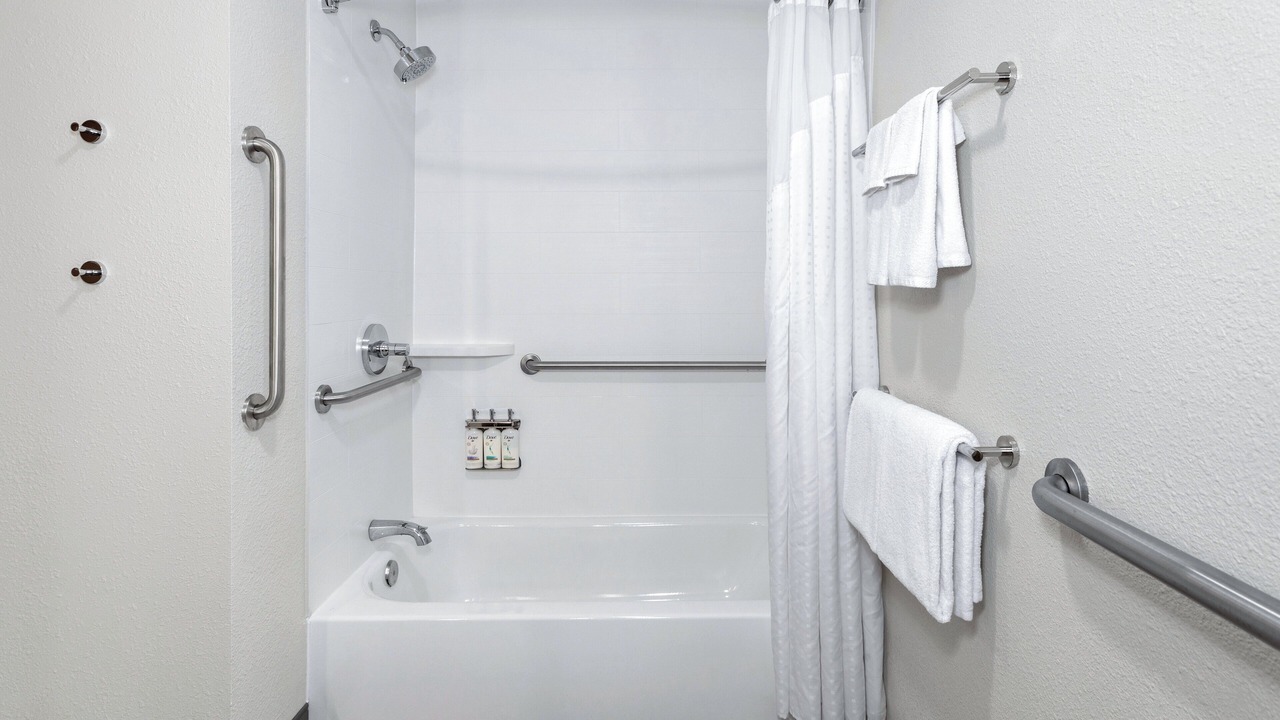 Photo of Bathroom in Algonquin