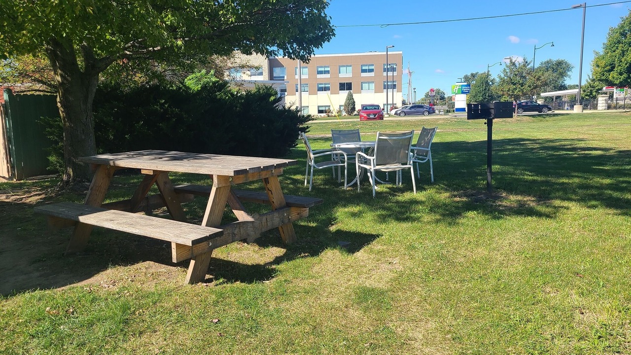 Photo of Outdoor in Galesburg