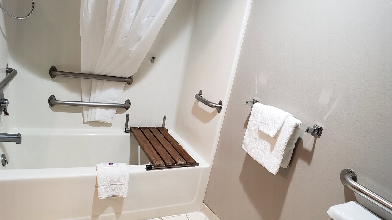 Photo of Bathroom in Kewanee