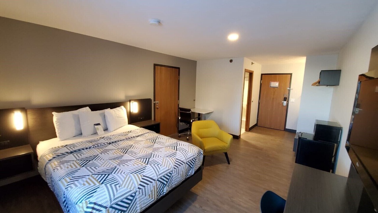 Photo of Bedroom in Kewanee