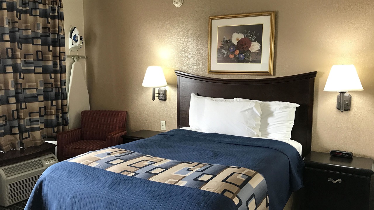 Photo of Bedroom in Mount Vernon