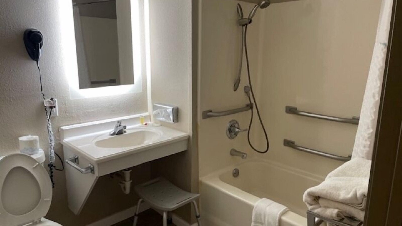 Photo of Bathroom in Alton
