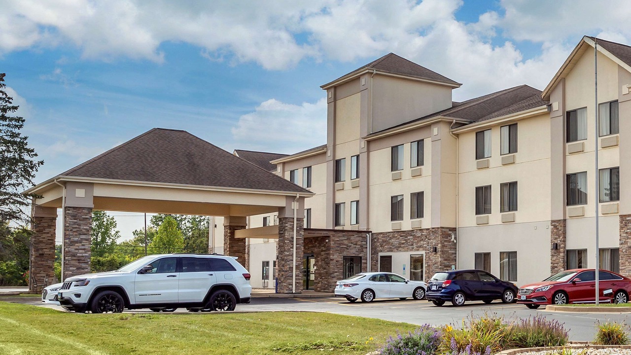 Photo of Outdoor in North Aurora