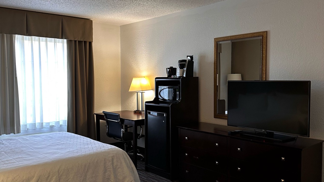 Photo of Bedroom in Riverwoods