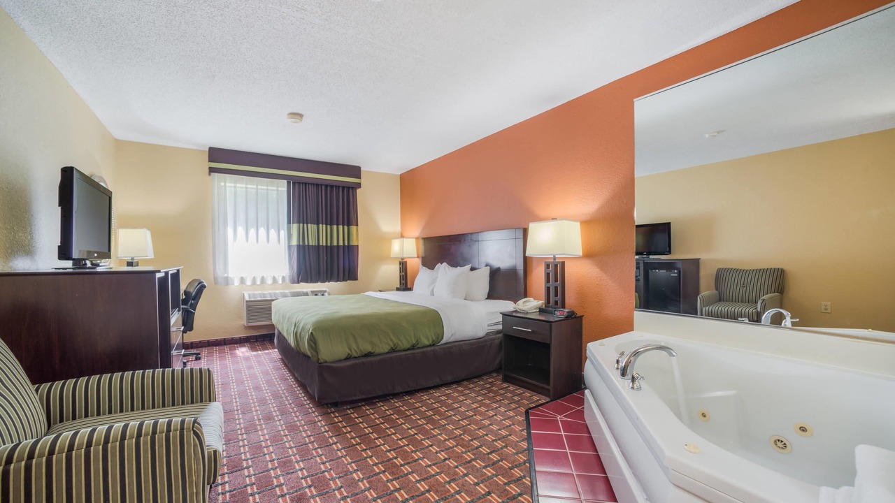 Photo of Bedroom in O'Fallon