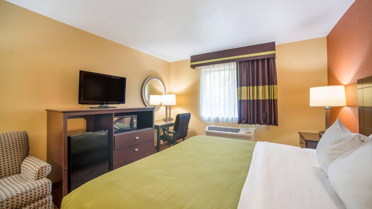 Photo of Bedroom in O'Fallon