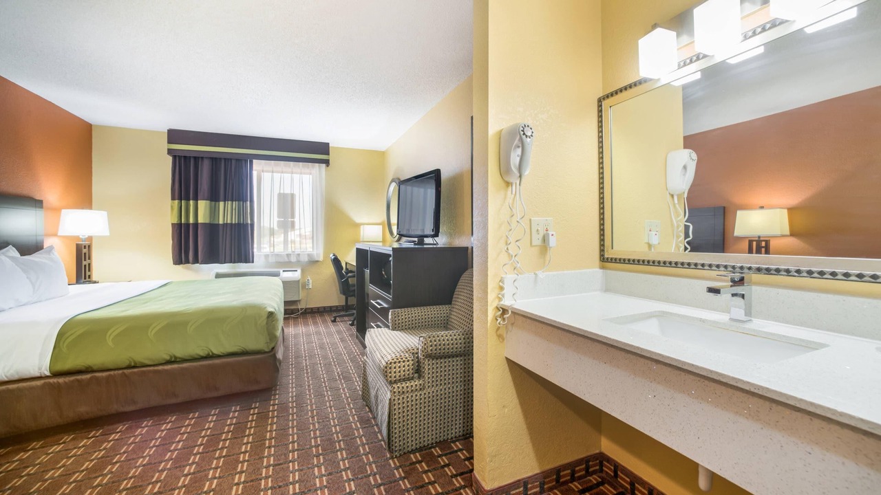 Photo of Bedroom in O'Fallon