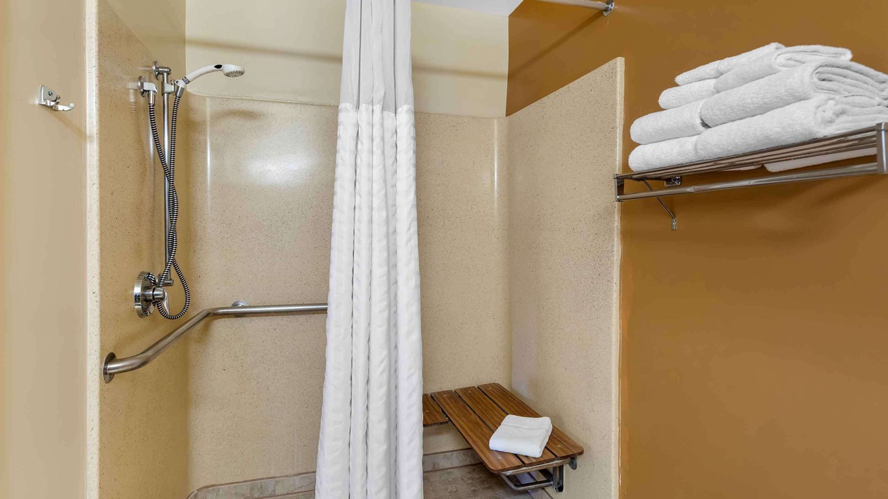 Photo of Bathroom in Elmhurst