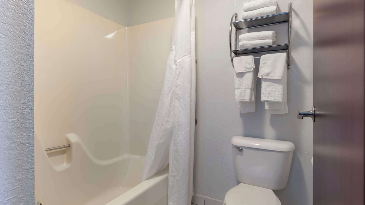Photo of Bathroom in Sycamore
