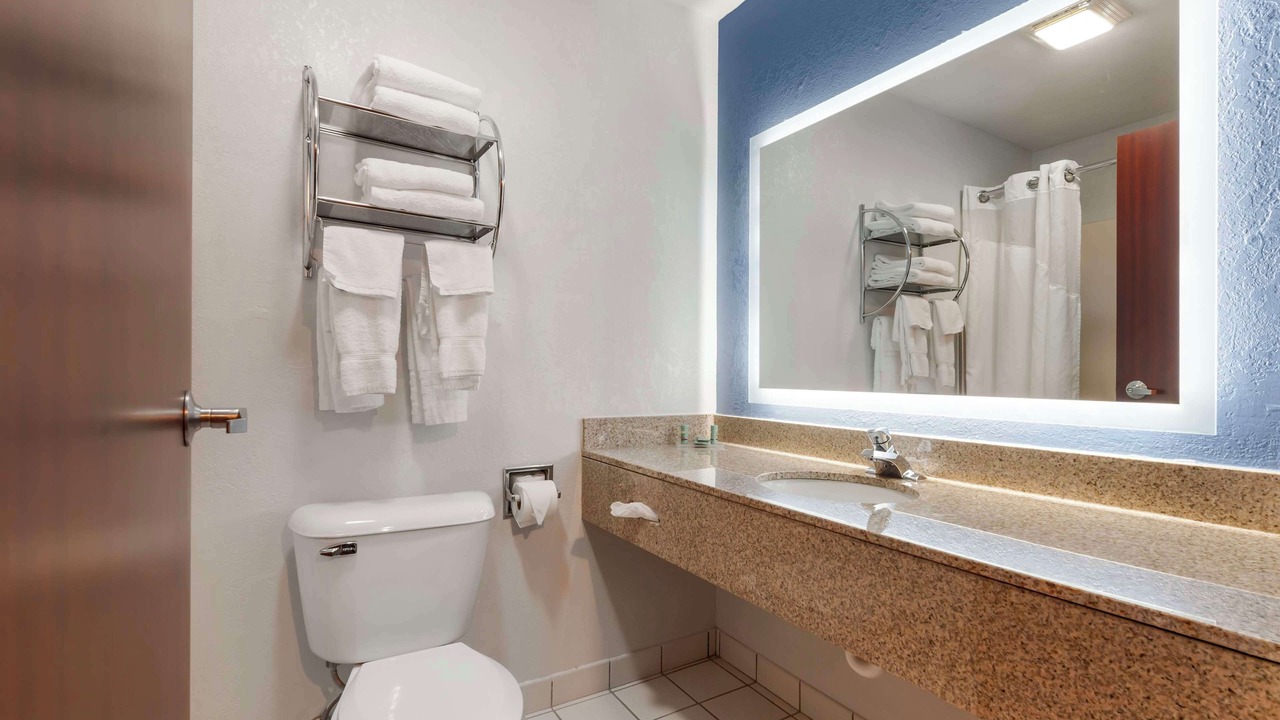 Photo of Bathroom in Sycamore
