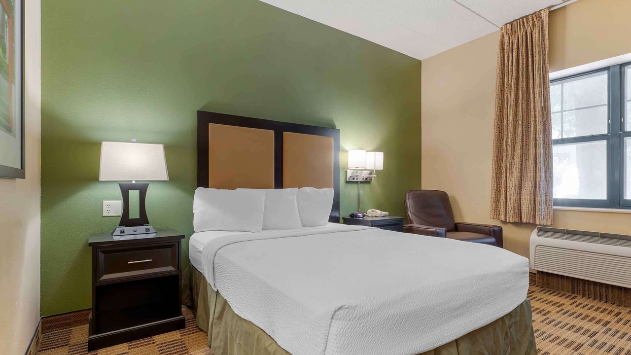 Photo of Bedroom in Skokie