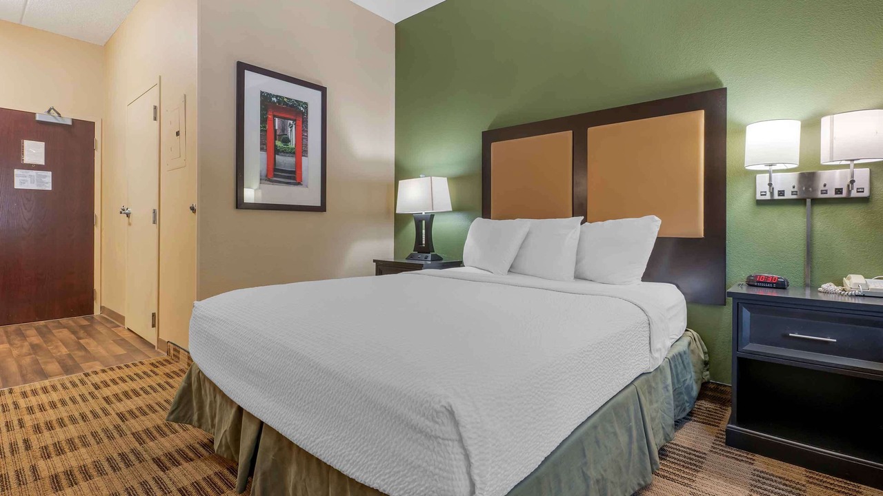 Photo of Bedroom in Skokie