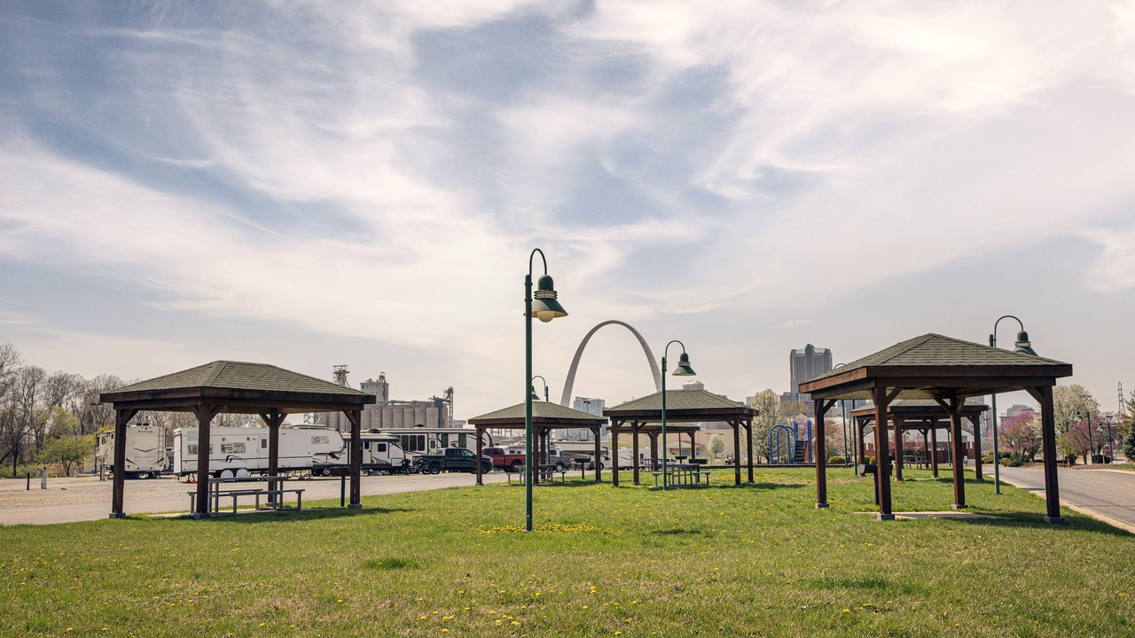 Photo of Others in East St. Louis