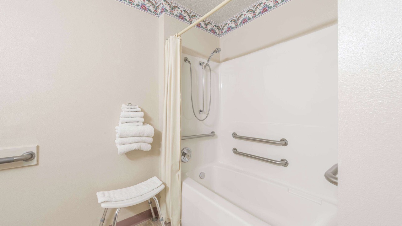 Photo of Bedroom in Jerseyville