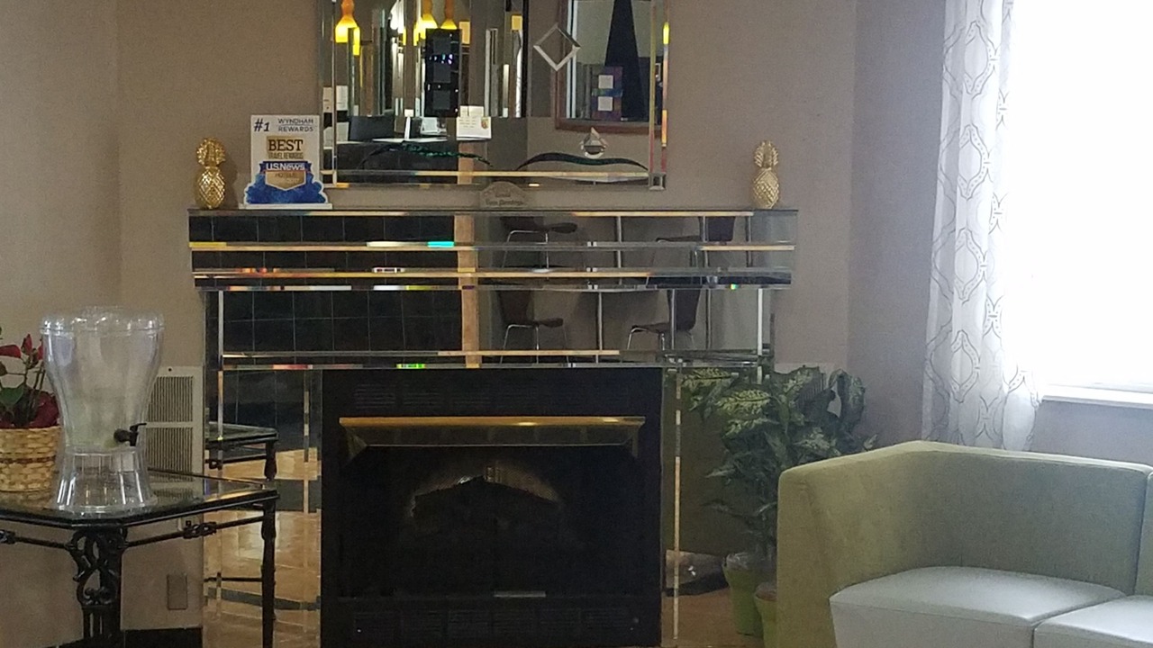 Photo of Livingroom in Elk Grove Village