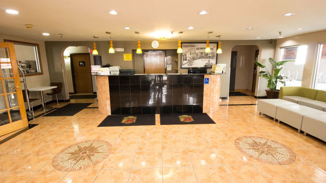 Photo of Livingroom in Elk Grove Village