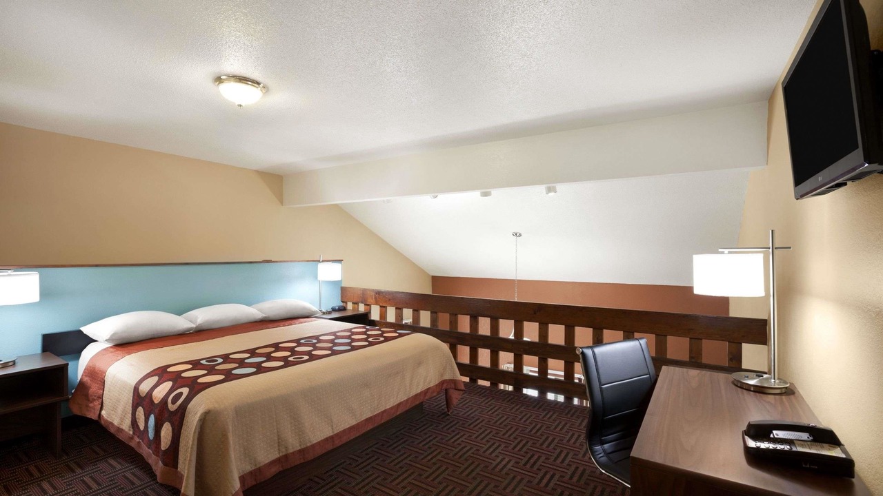 Photo of Bedroom in Salem