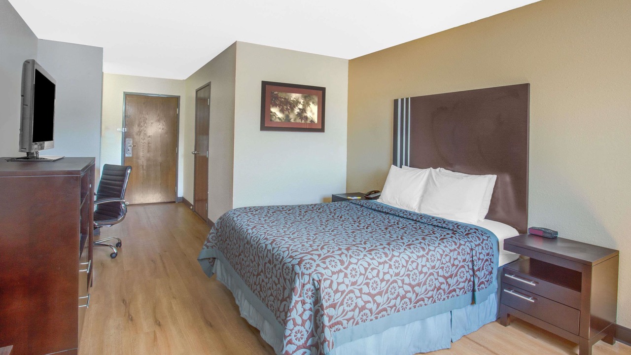 Photo of Bedroom in Le Roy