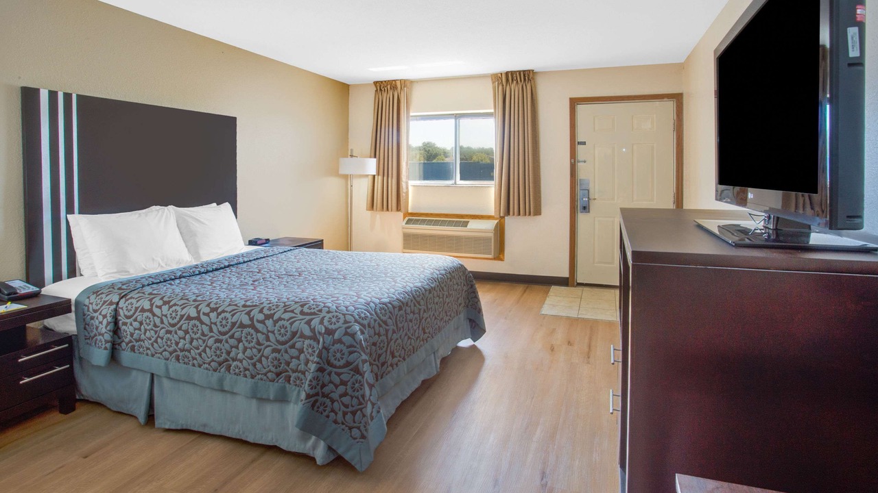 Photo of Bedroom in Le Roy