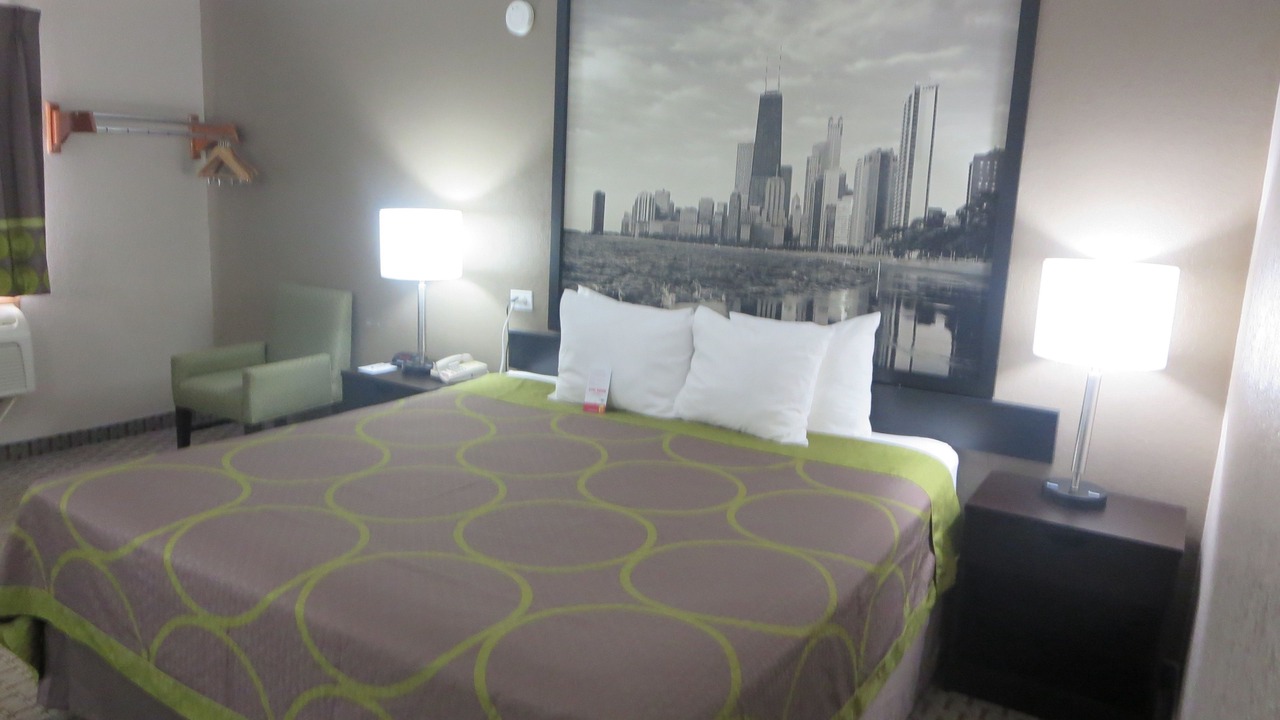 Photo of Bedroom in Mundelein