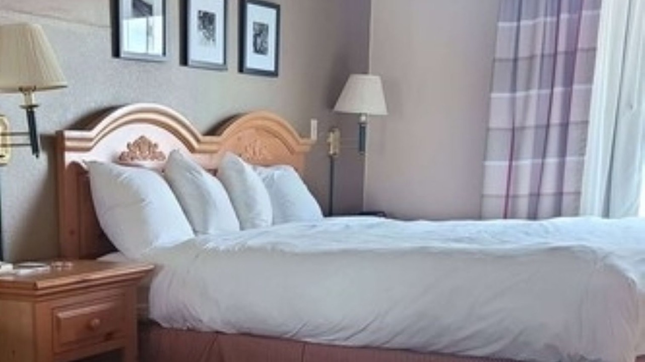 Photo of Bedroom in Galesburg