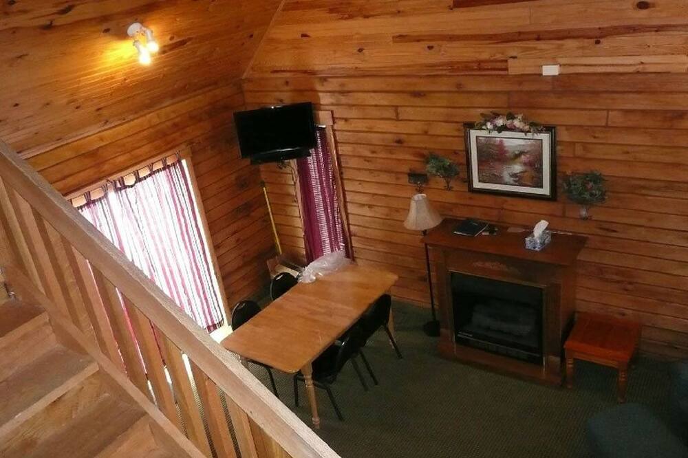 Photo of Livingroom in Carlyle Lake