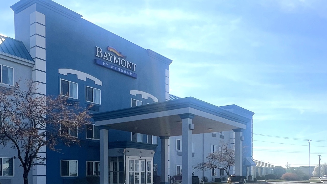 Photo of Outdoor in Litchfield