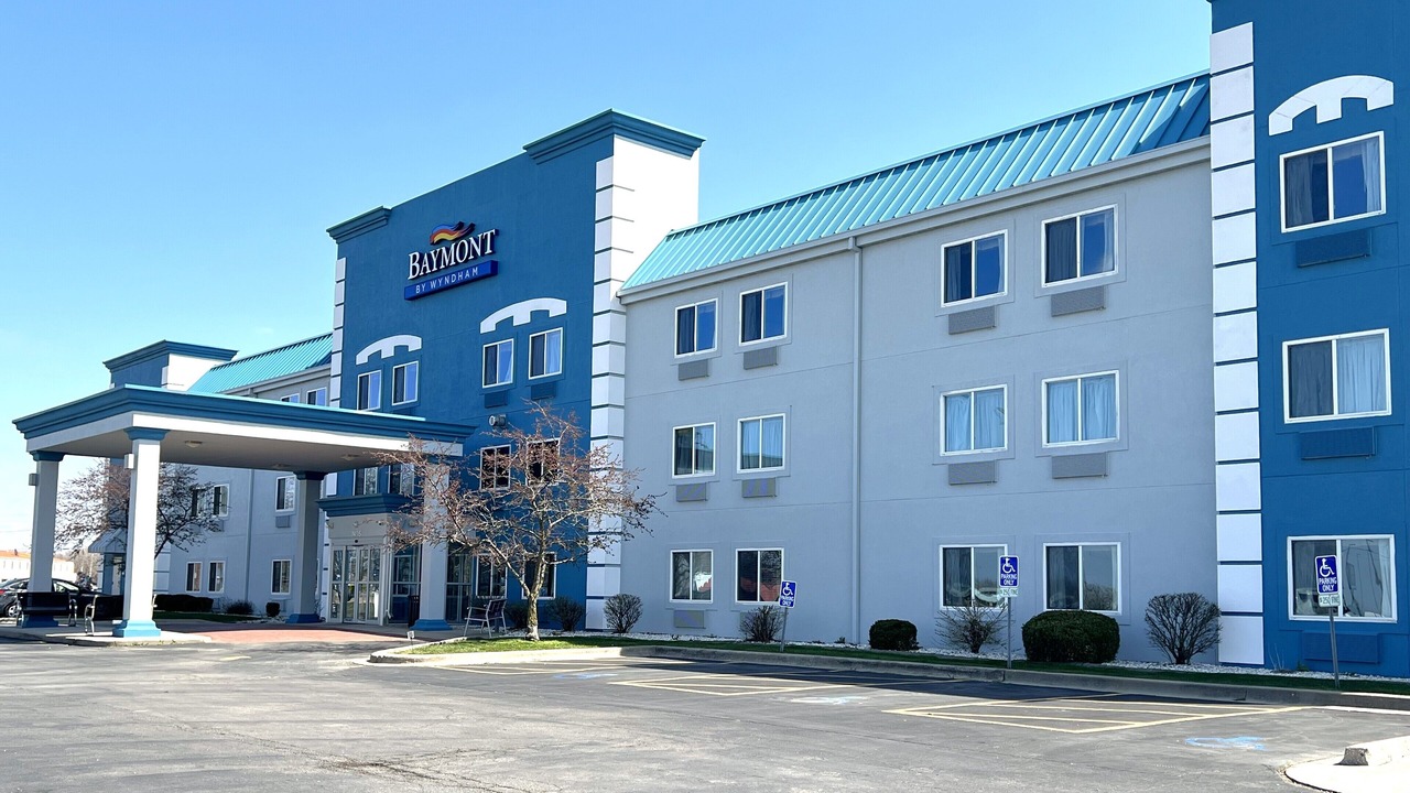 Photo of Outdoor in Litchfield