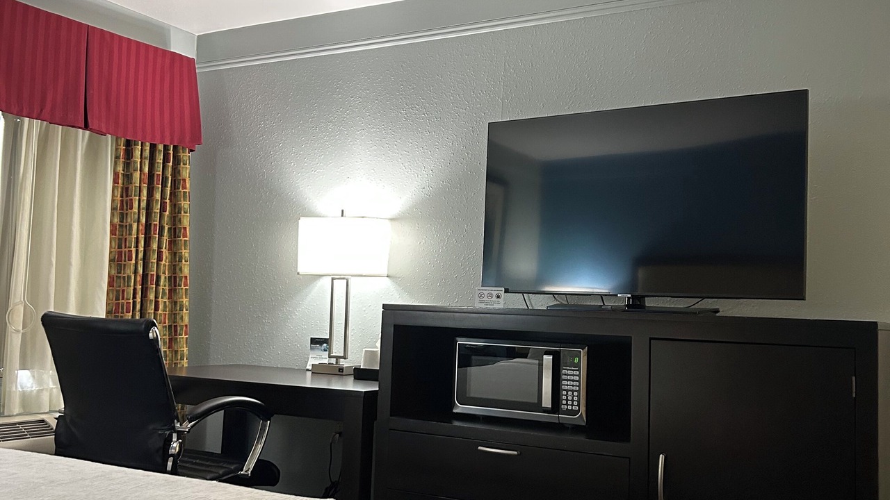 Photo of Bedroom in Litchfield