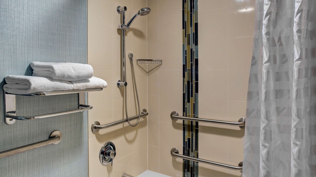 Photo of Bathroom in Itasca