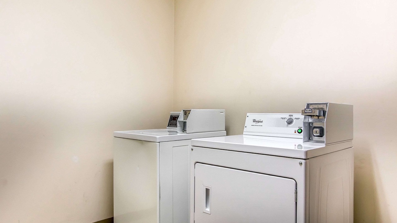 Photo of Bedroom in Effingham