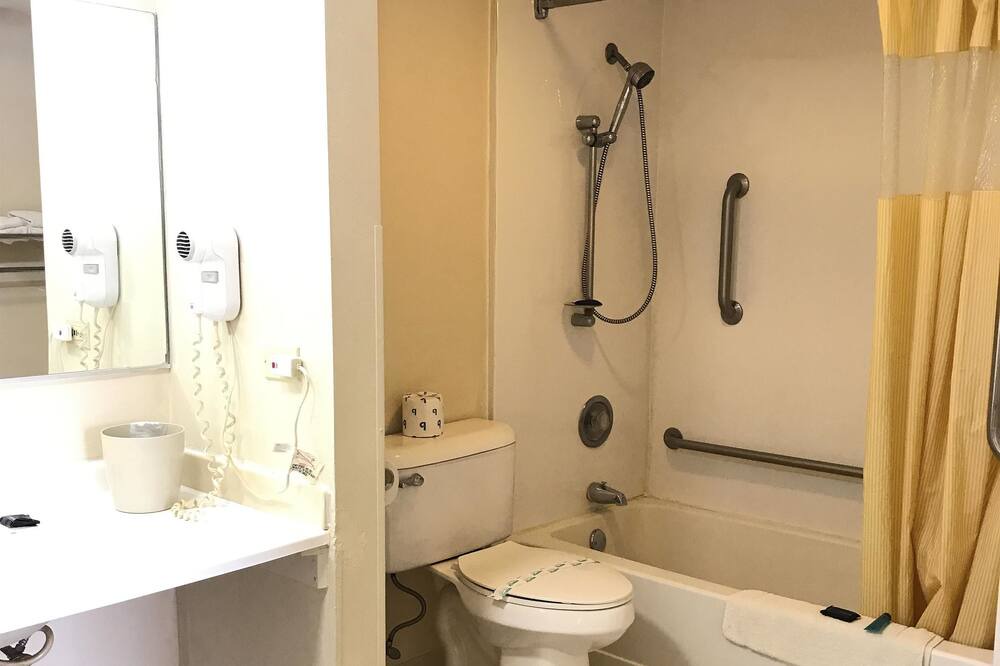 Photo of Bedroom in Barrington
