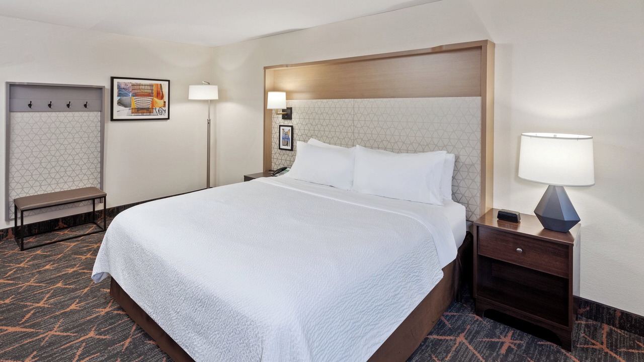 Photo of Bedroom in Oakbrook Terrace