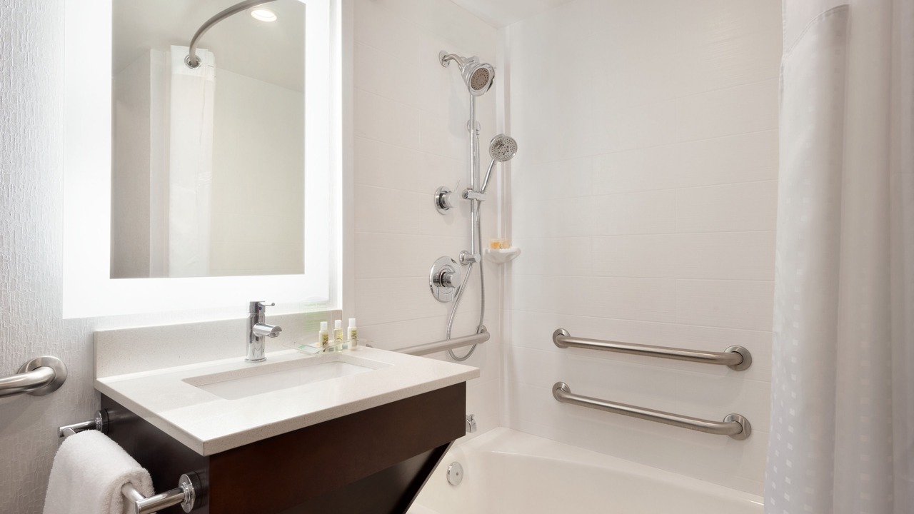 Photo of Bathroom in Rock Island