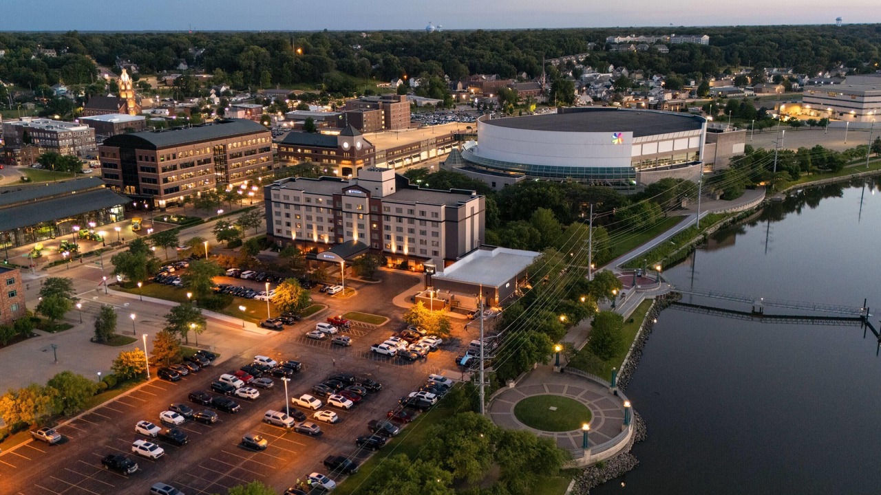 Photo of Outdoor in Moline