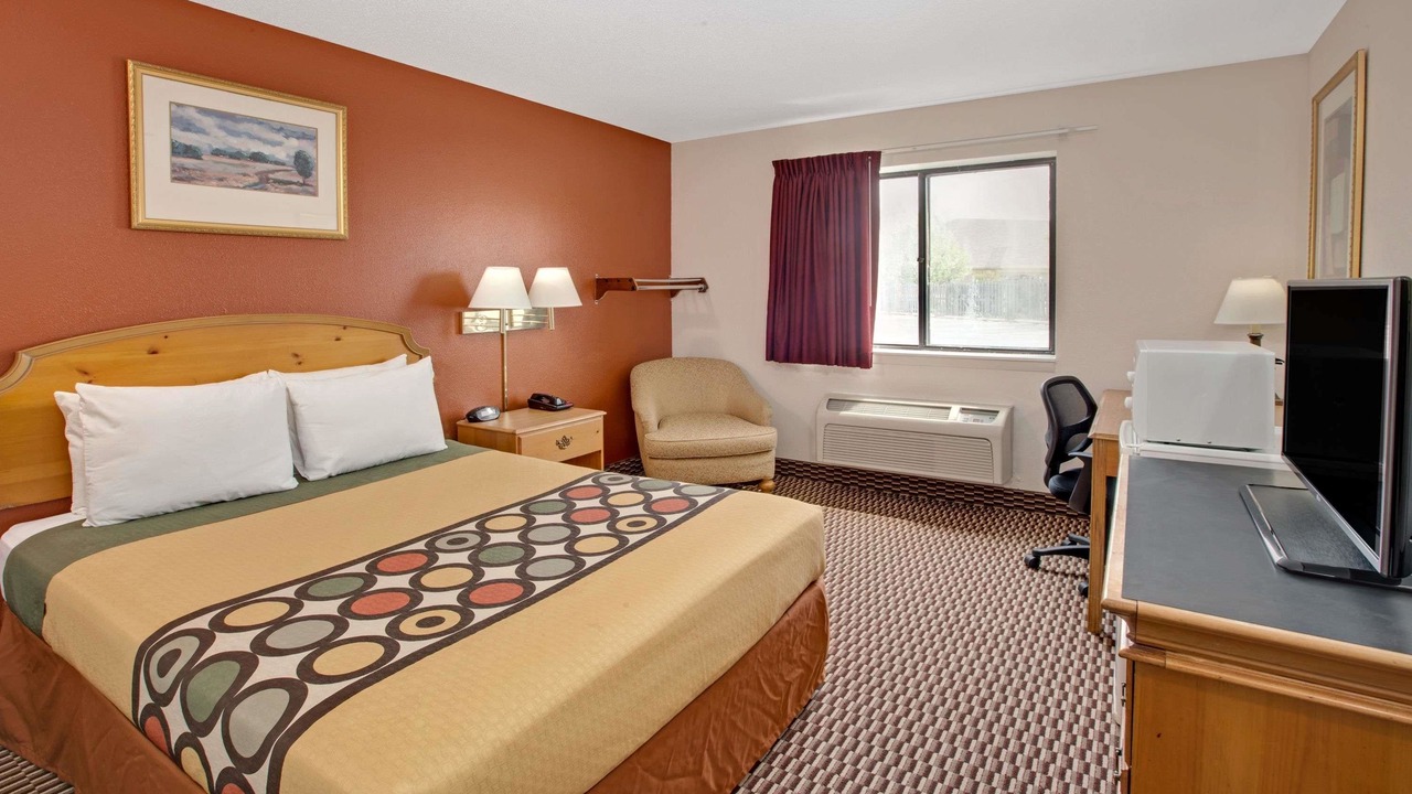 Photo of Bedroom in Crystal Lake