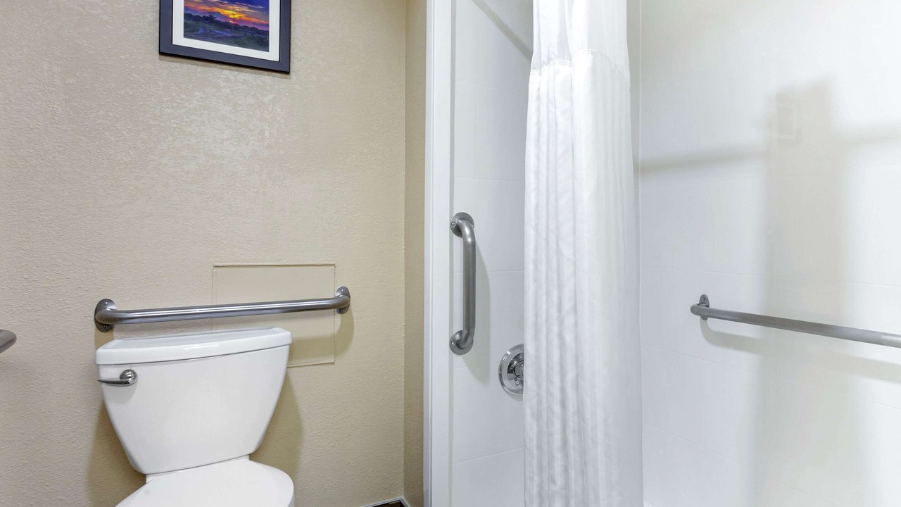 Photo of Bedroom in Hoffman Estates